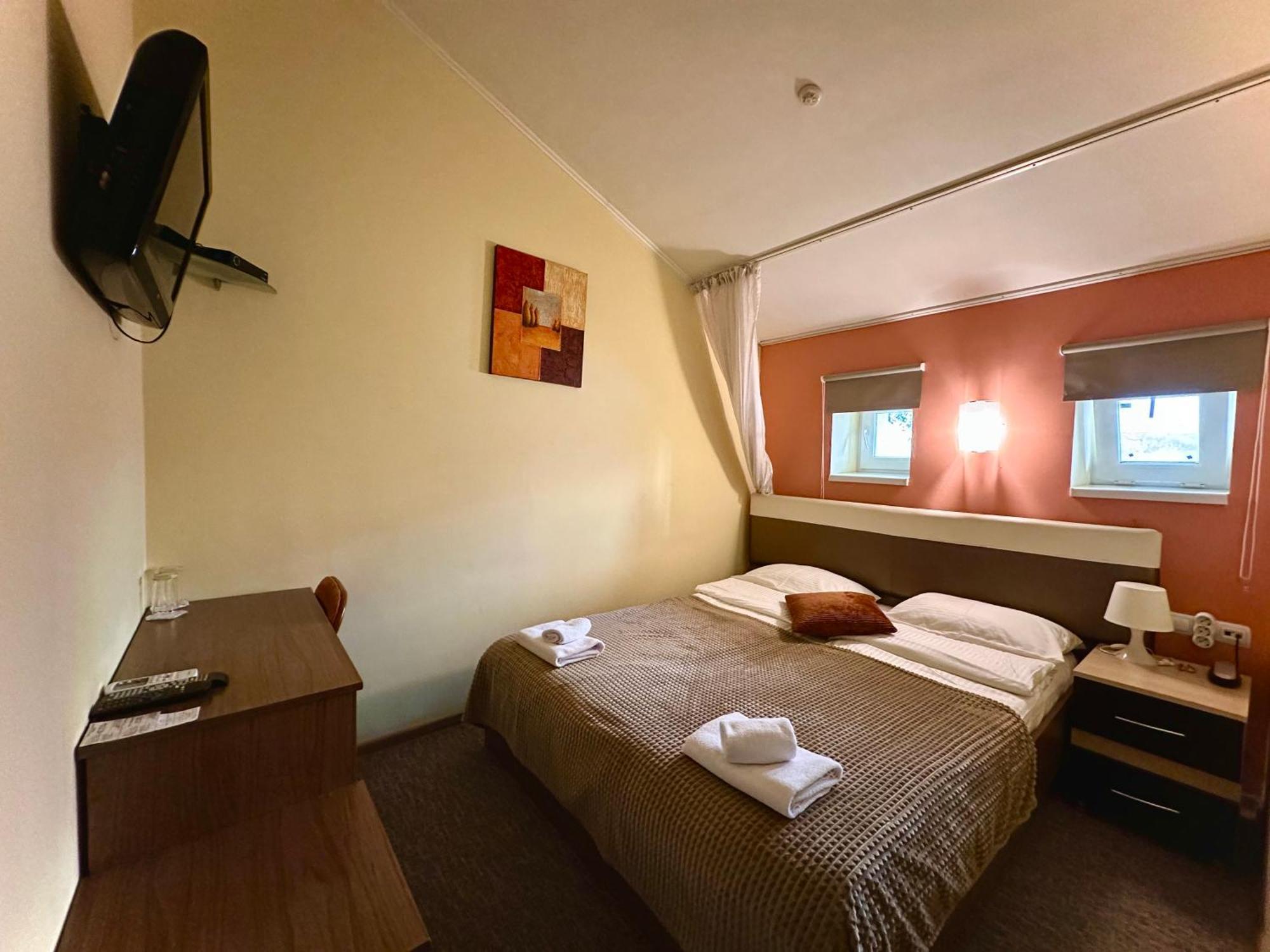 Hotel Leo Lviv Room photo